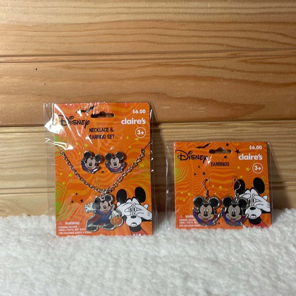 NIP Vampire Mickey Mouse Necklace & Earring Sets Claires Disney 2022 Halloween